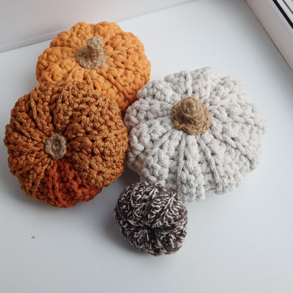 Crochet pumpkin
